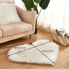 Heart-Shaped Faux Sheepskin Area Rug (Color: White, size: 19.69*23.62inch)