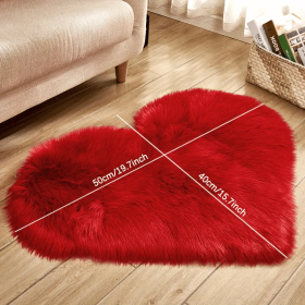 Heart-Shaped Faux Sheepskin Area Rug (Color: Red, size: 15.75*19.69inch)